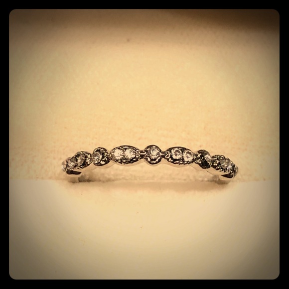 Jewelry - NEW•Silver and CZ promise ring wgf sz 8.5